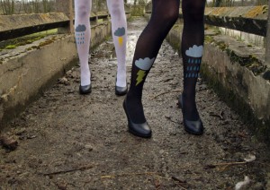 Oh my God, do not click on this picture unless you want to be totally jealous of French chycks, b/c they have easy access to such dope stockings. That's all. (Source: LikeCool)