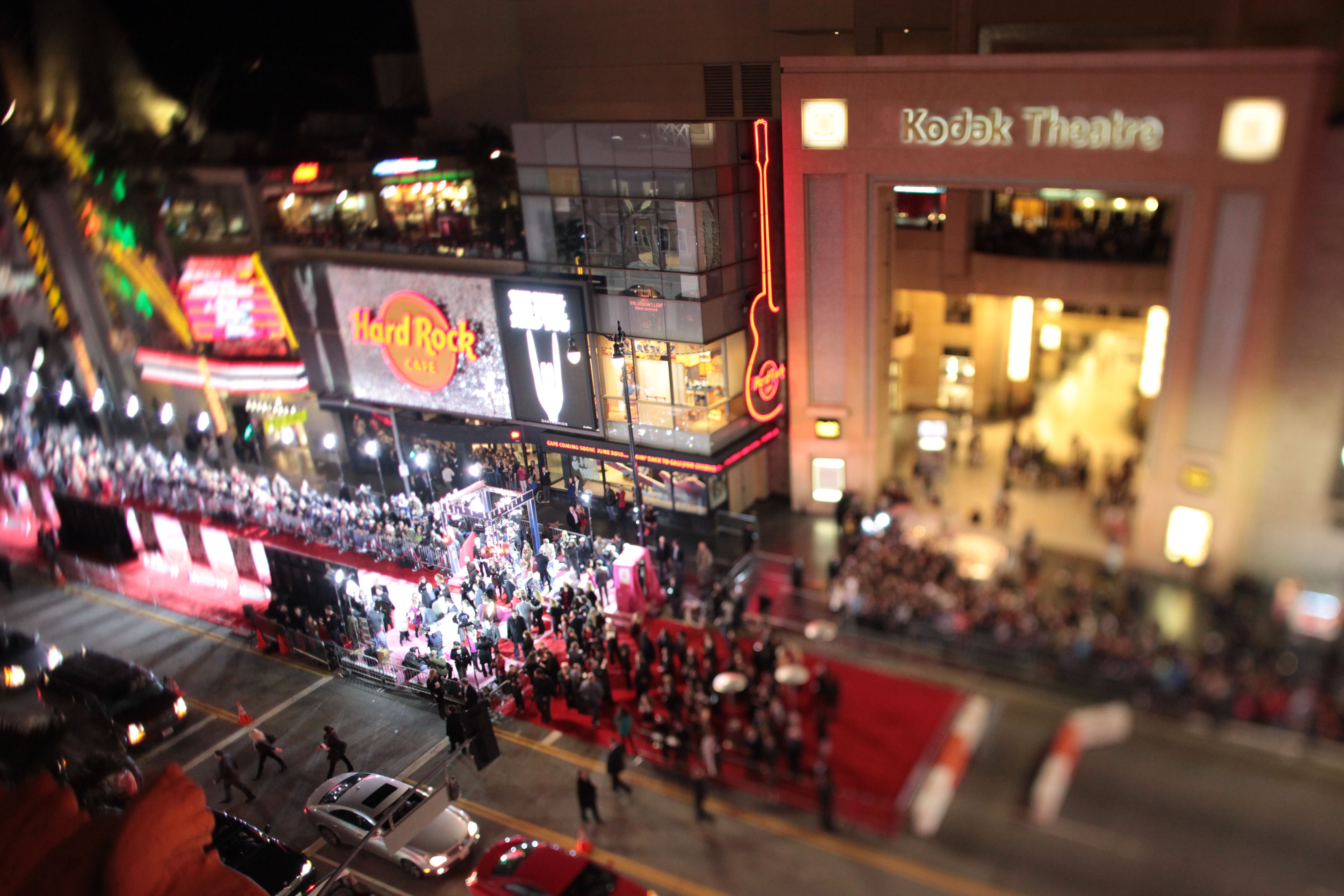 CH’s Picture of the Day: Red Carpet [Day 108]